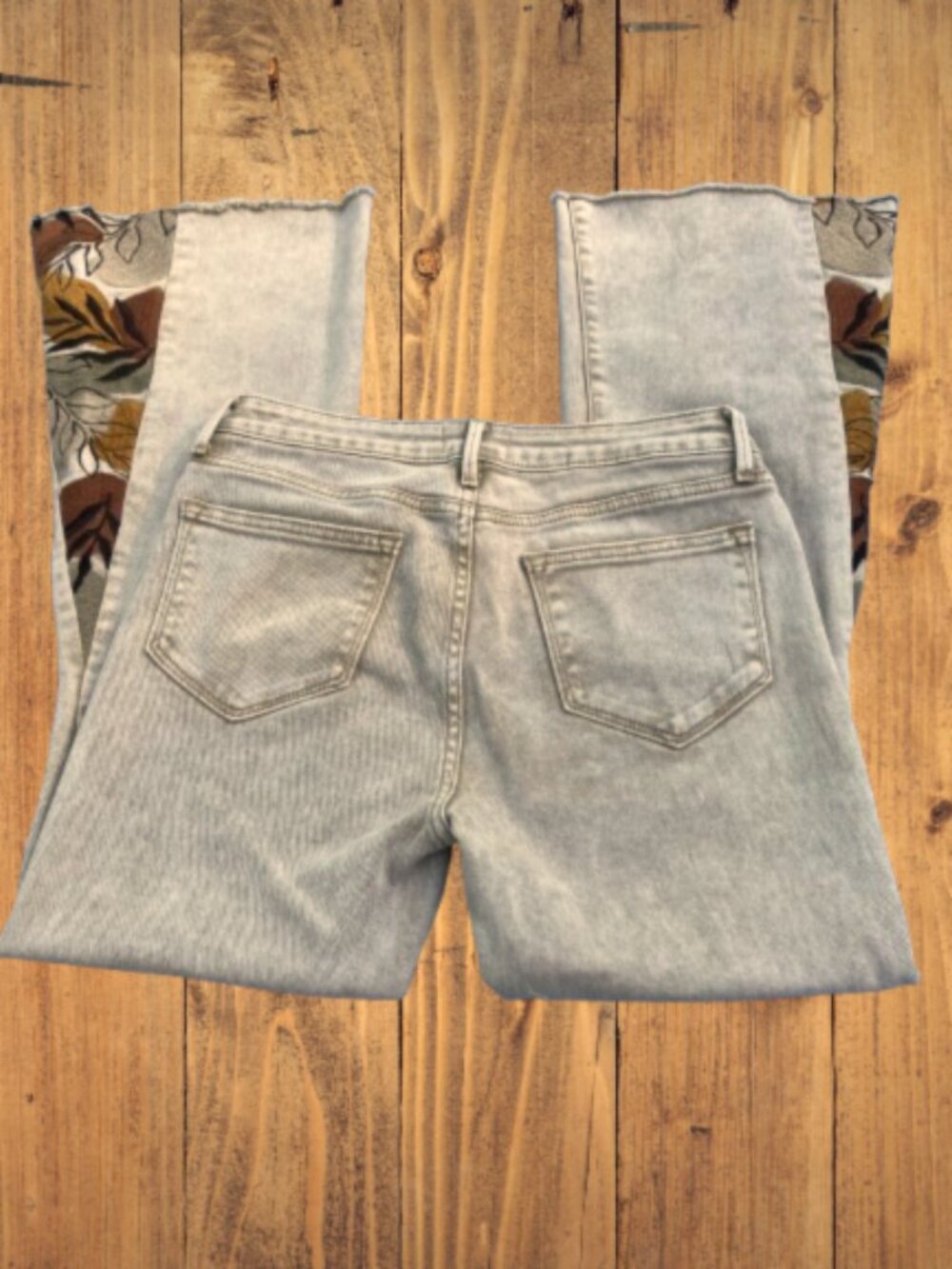 Driftwood / Free People SALE! Tan Jeans Farrah Embroidered Flare Mid-Rise 28x29" - Picture 5 of 14